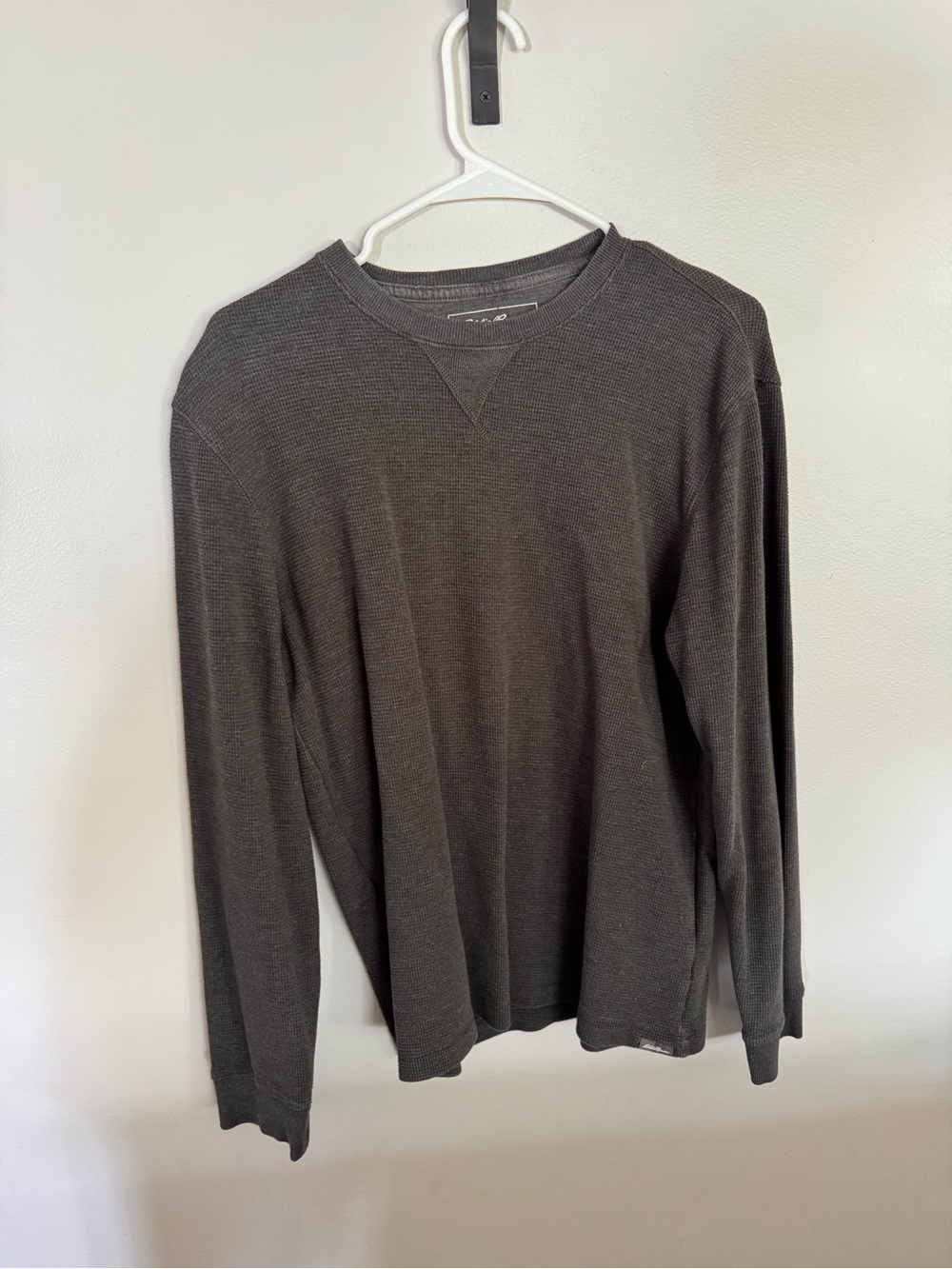 Eddie Bauer Men's Charcoal Waffle Long-Sleeve Crew